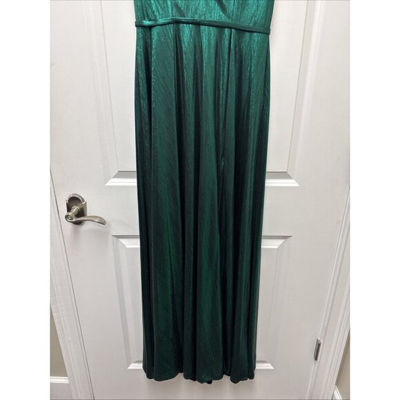 Mac Duggal Size 2 Green 27156 Cap Sleeve Deep V Neck High Slit Metallic Gown - Picture 13 of 16